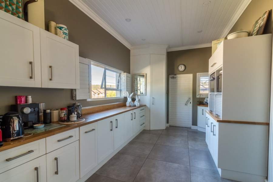 5 Bedroom Property for Sale in Num Num Cape Estate Western Cape